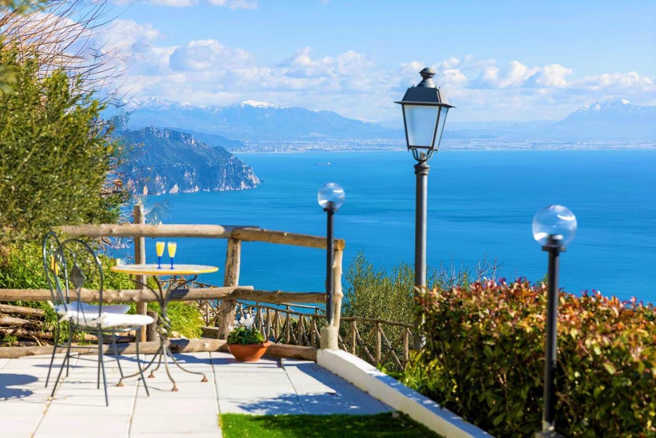 Il Giardino Di Rosa Villa Amalfi Bagian luar foto