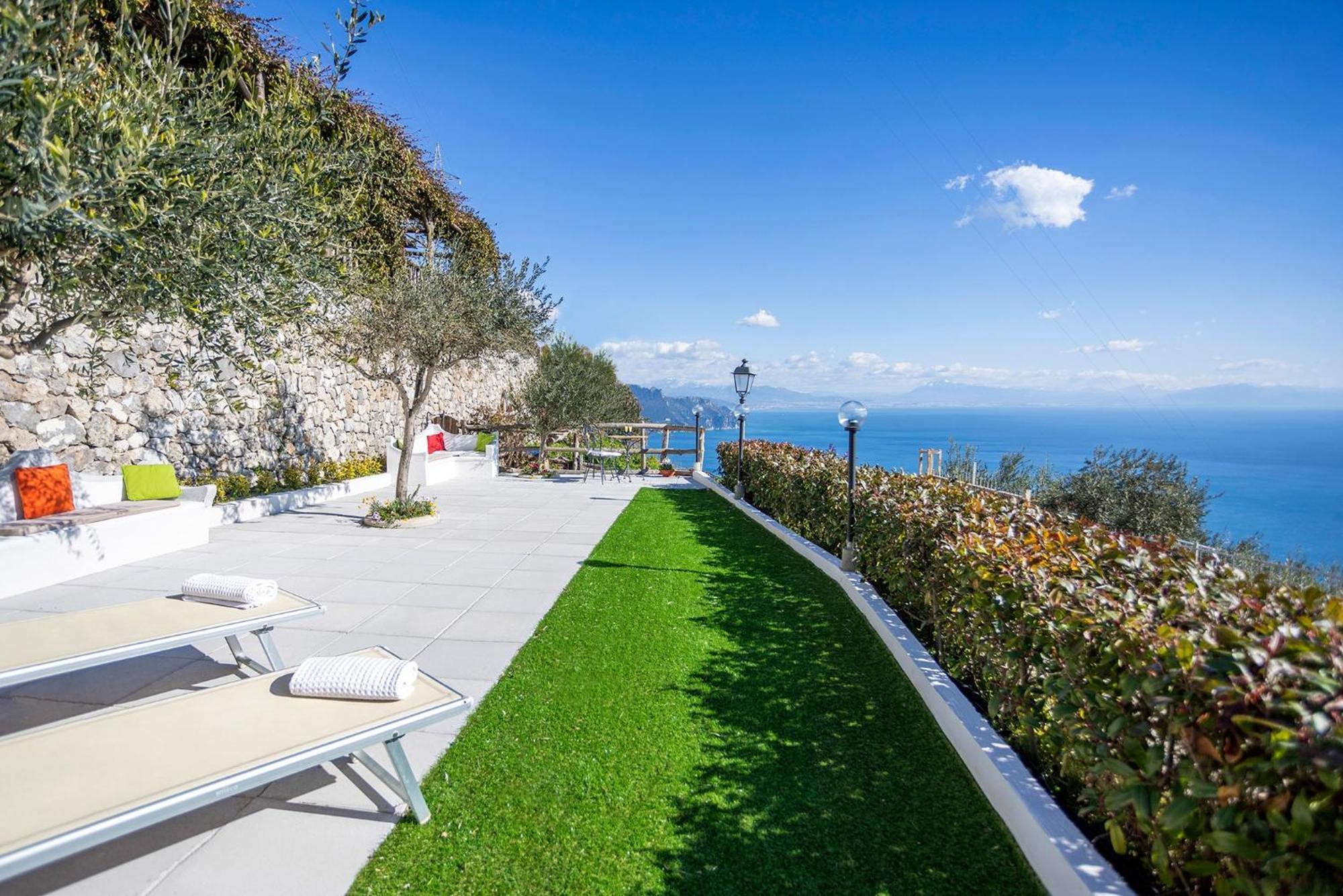 Il Giardino Di Rosa Villa Amalfi Bagian luar foto